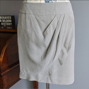 LOFT gray skirt